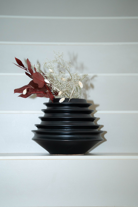 Spiral Vase Matt Black
