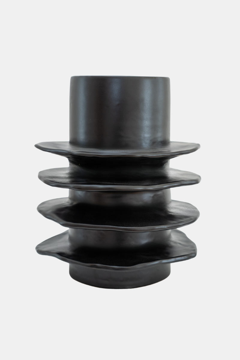 Rafflesia Vase Matt Black